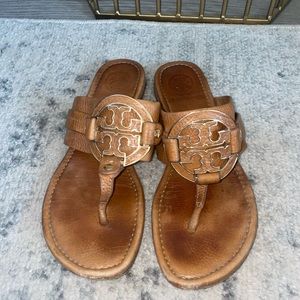 Tan nude Tory Burch flip flops slides slip on shoes sz 38